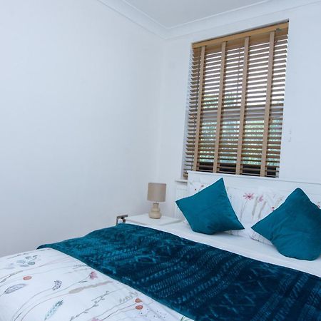 Evergreen Apartments-Flat 4, Londra Esterno foto