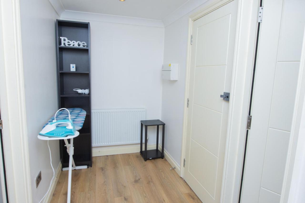 Evergreen Apartments-Flat 4, Londra Esterno foto